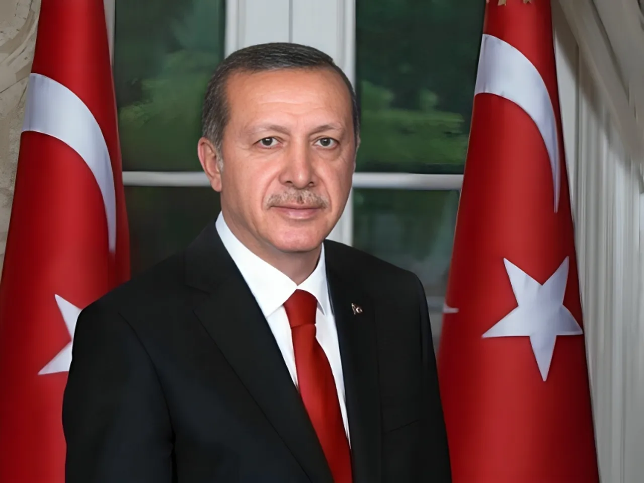 أردوغان يهنئ البابا الجديد ليو الرابع عشر ويؤكد أهمية التعاون لإنهاء مأساة غزة